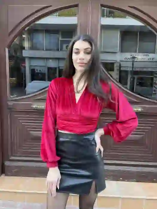 Βελουδινη Μπλουζα- Κοκκινο