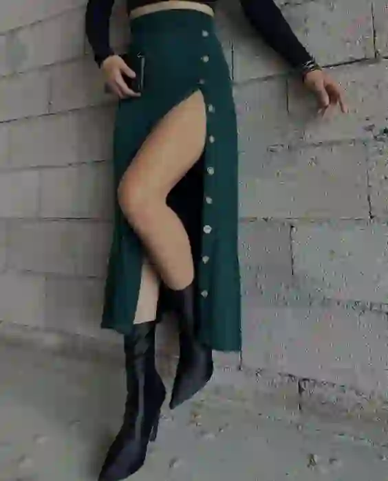 Πλεκτη Φουστα Με Κουμπια- Κυπαρισσι