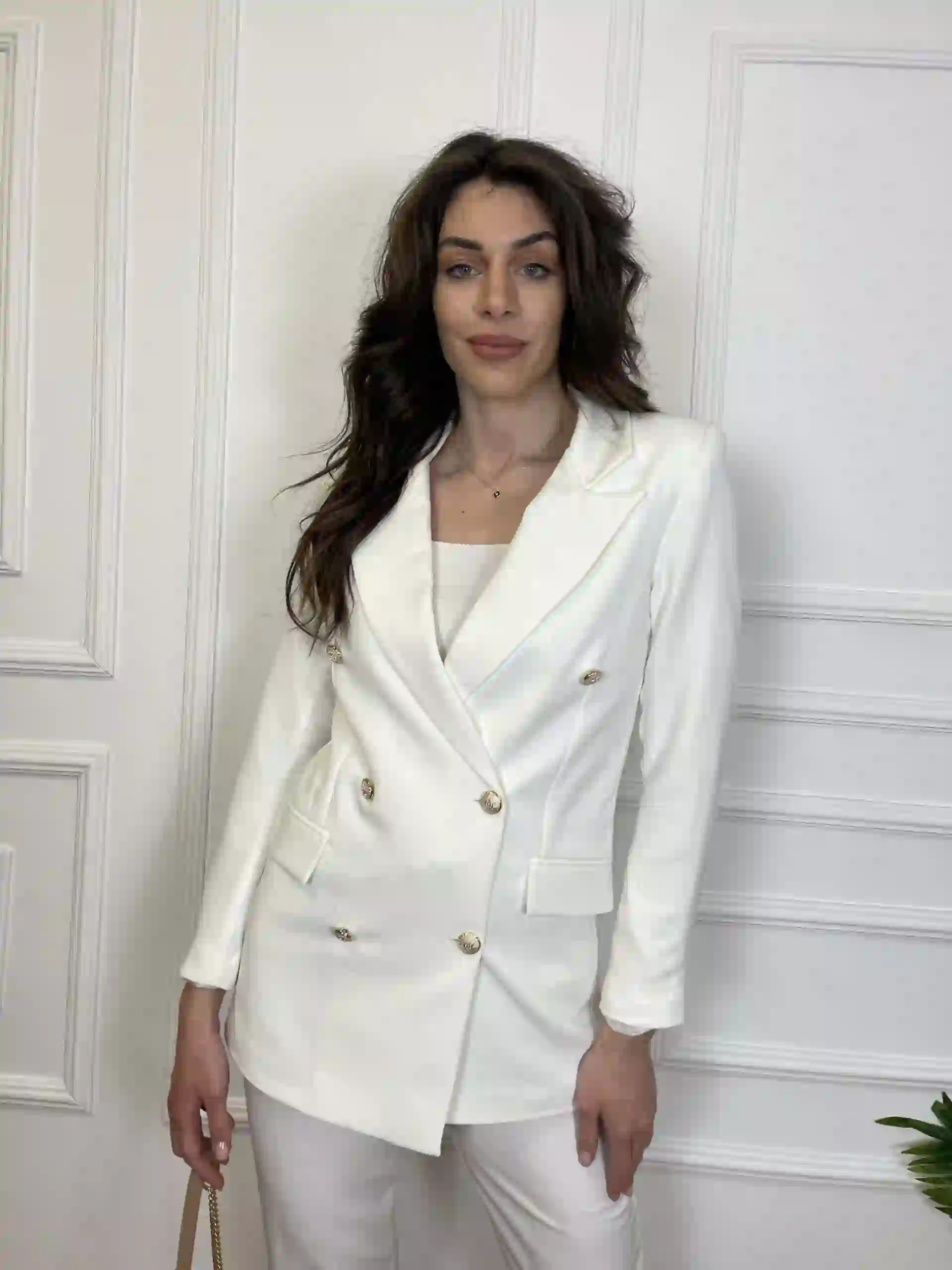 IMG-9131-min Κουστουμι με χρυσα κουμπια- Λευκο - Image 6