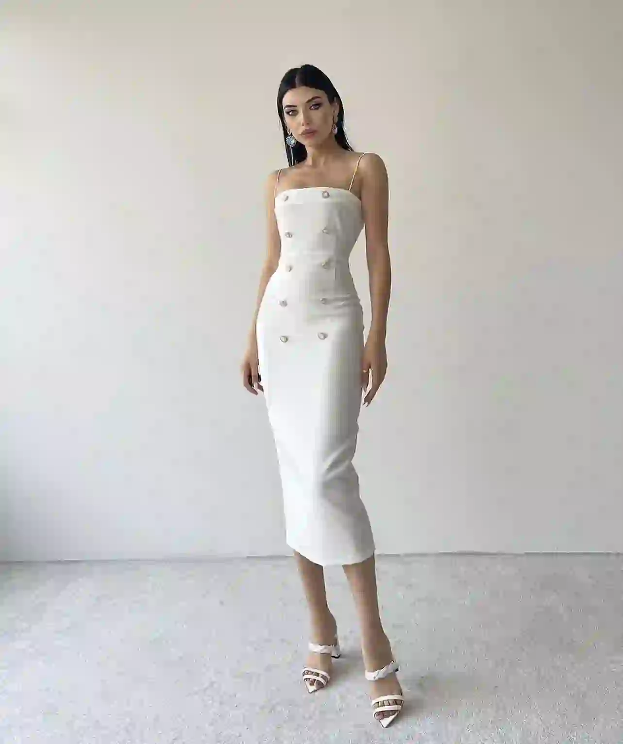 White Midi φόρεμα με διακοσμητικά κουμπιά 🤍