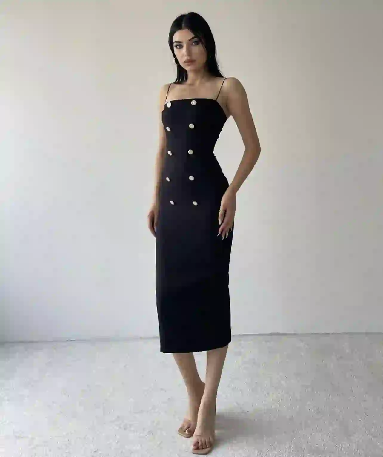 Black Midi φόρεμα με διακοσμητικά κουμπιά 🖤